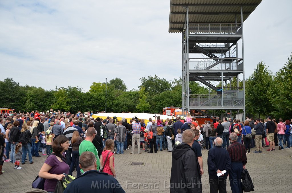 Tag der Offenen Tuer BF Koeln Weidenpesch Scheibenstr P666.JPG